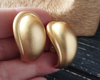 Vintage Monet hoop Clip on earrings matte gold tone metal. Please read description!