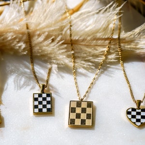 Collier à carreaux, bague à carreaux, collier en plaqué or 18 carats, bague noir blanc, bague dôme en or, bijoux faits main
