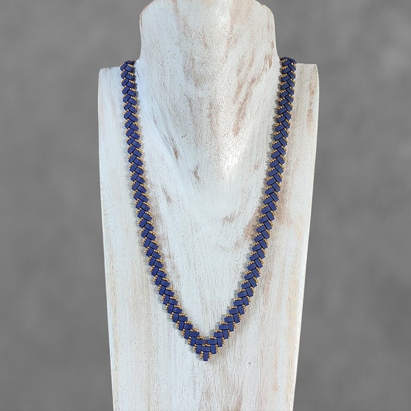 Collier ras du cou ” Eva ” tissé perle Miyuki half tila bleu cobalt mat et rocaille gold, cadeau femme