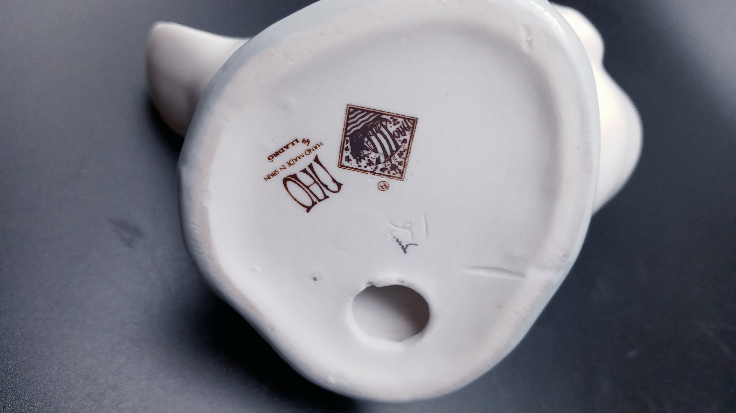 その他 NAO HANDCRAFTED PORCELAIN Made in SPAIN Vintage Nao By Lladro Boy With Soccer Ball, Porcelain, Made