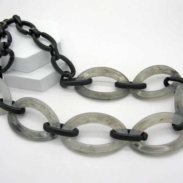Very long gray black statement link chain, oversized, super chunky chunky knit chain, thick acrylic chain 90 cm
