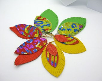 Colorful leather feather earrings with glittering accents, approx. 8-9 cm long, fringed summer earrings, eye-catcher, different colors