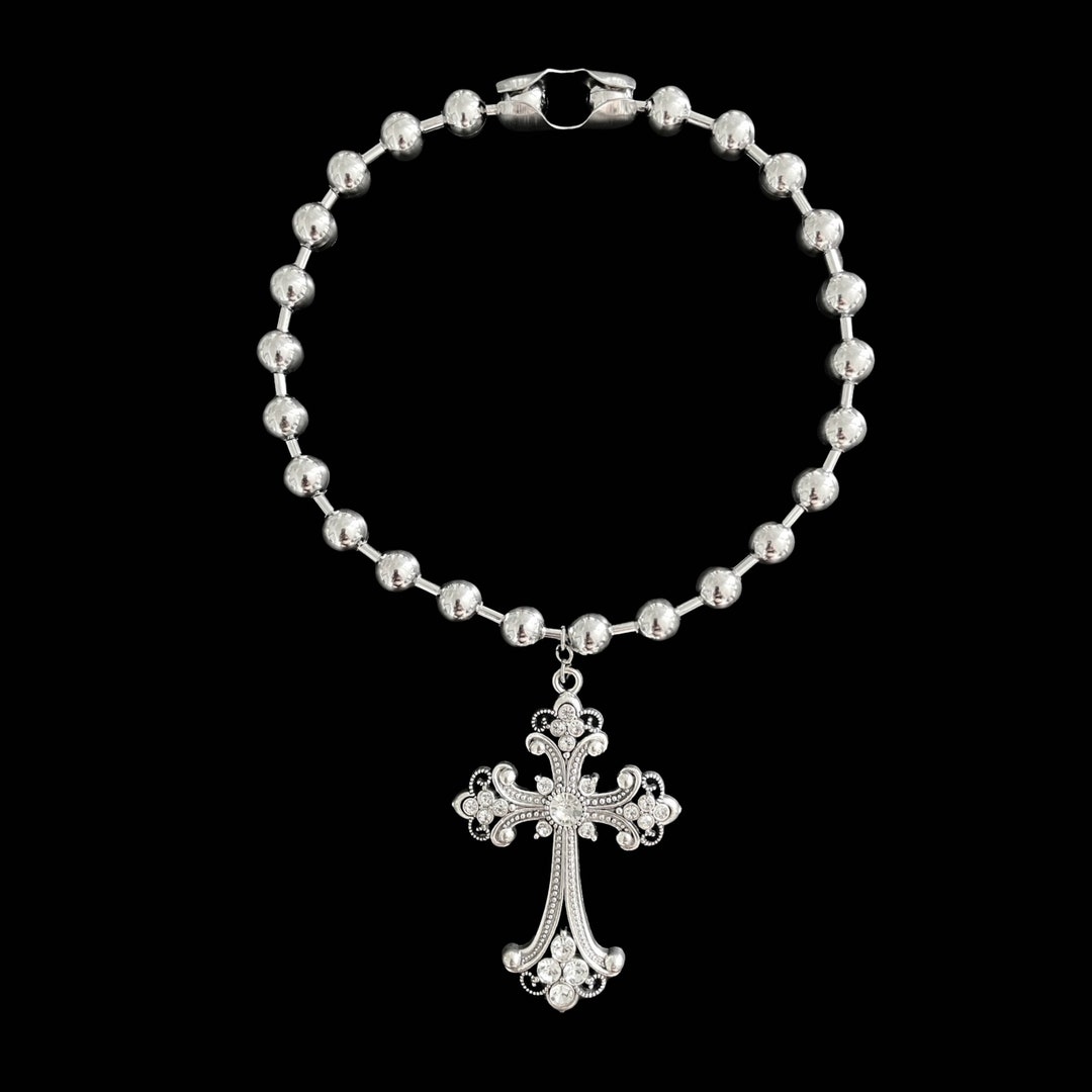 W𝔬𝔯𝔰𝔥𝔦𝔭 𝔪𝔢༻ Silver Rhinestone Gothic Cross Necklace / Stainless Steel ...