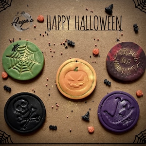 Halloween biscuits, hallowen party treats, cookies, royal icing biscuits, halloween baking,halloween treat box