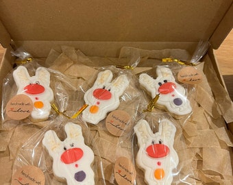 Galletas navideñas con glaseado decorado