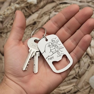 Porte-clés personnalisé décapsuleur– 1 à 4 enfants – Cadeau unique - Fête des Papy, Papa, anniversaire, Parrain, Tonton ...