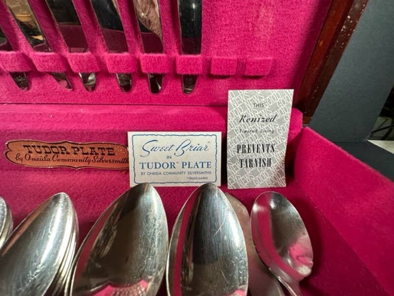 40 Pc Set Oneida Tudor Silver Plate Sweet Briar Grille Etsy