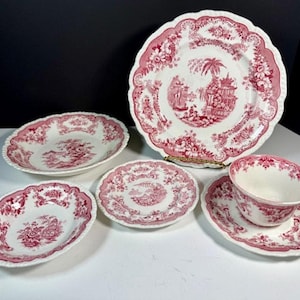 John Maddock & Sons England ‘Bombay’ Red Pink 6 pc Place Setting