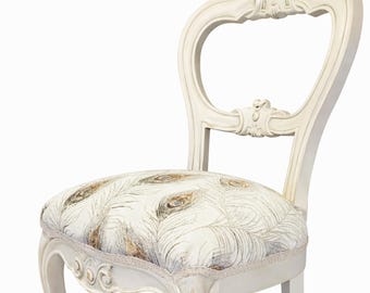Vintage Louis XV Accent Chair – French Balloon Back Vanity Chair