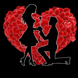 Puede incluir: Una silueta negra de dos figuras frente a un gran corazón compuesto por muchos corazones rojos pequeños. Una figura está de pie mientras la otra se arrodilla, ofreciendo una rosa. El fondo es negro sólido, resaltando el corazón rojo.