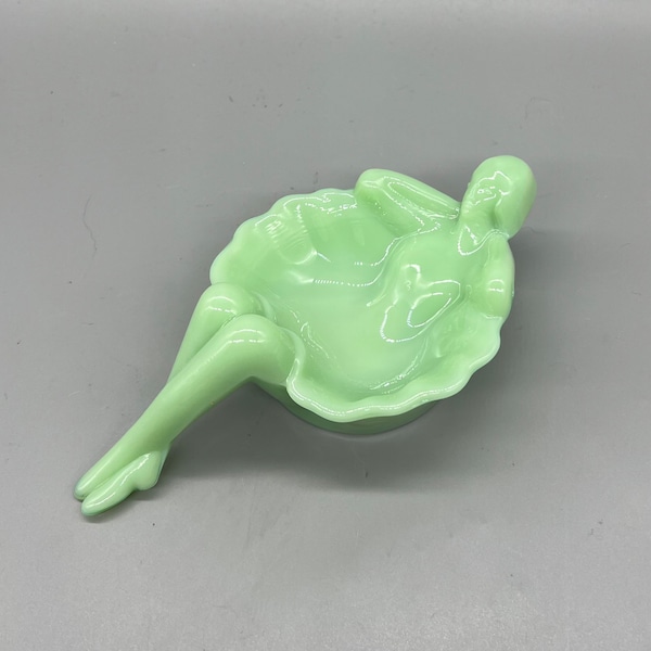 Jadeite Green Bathing Beauty Soap Dish – Mosser Glass, Vintage-Style Trinket Dish