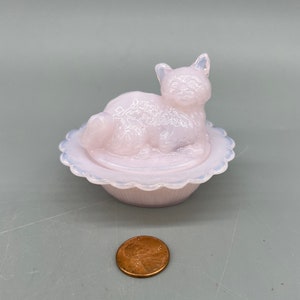 Cat on Nest Cellar Salt Dip Crown Tuscan Pink Glass Mosser USA