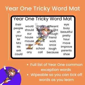 Può includere: Un 'Year One Tricky Word Mat' con un elenco di parole di eccezione comuni. Il tappetino bianco presenta testo nero e un bordo arancione. Sono elencate parole come 'loro', 'persone' e 'vorrebbe'. Un supereroe dei cartoni animati è nell'angolo.