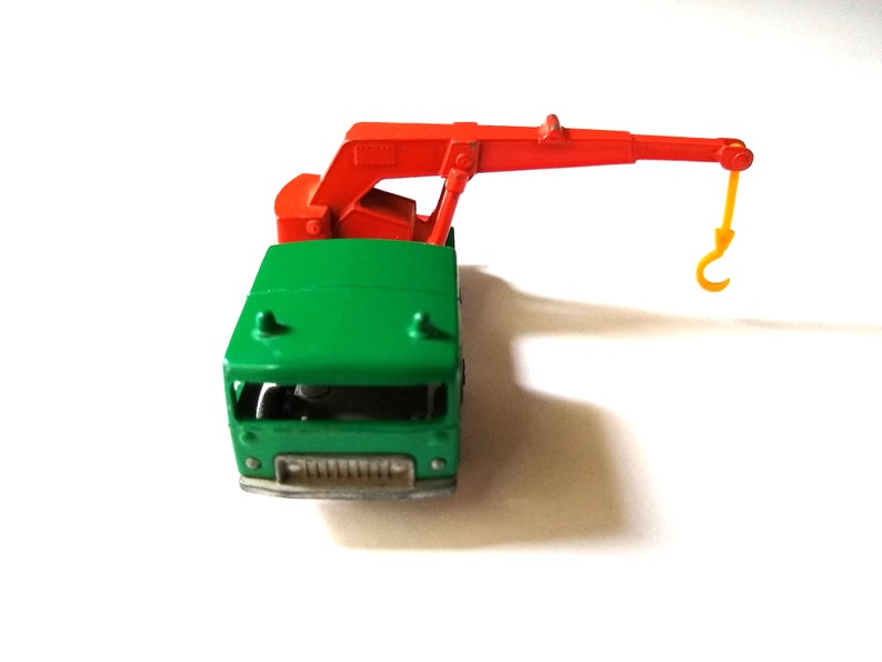 Vintage 1960s 8wheel Crane No. 30 Matchbox Series Diecast Toy Made in