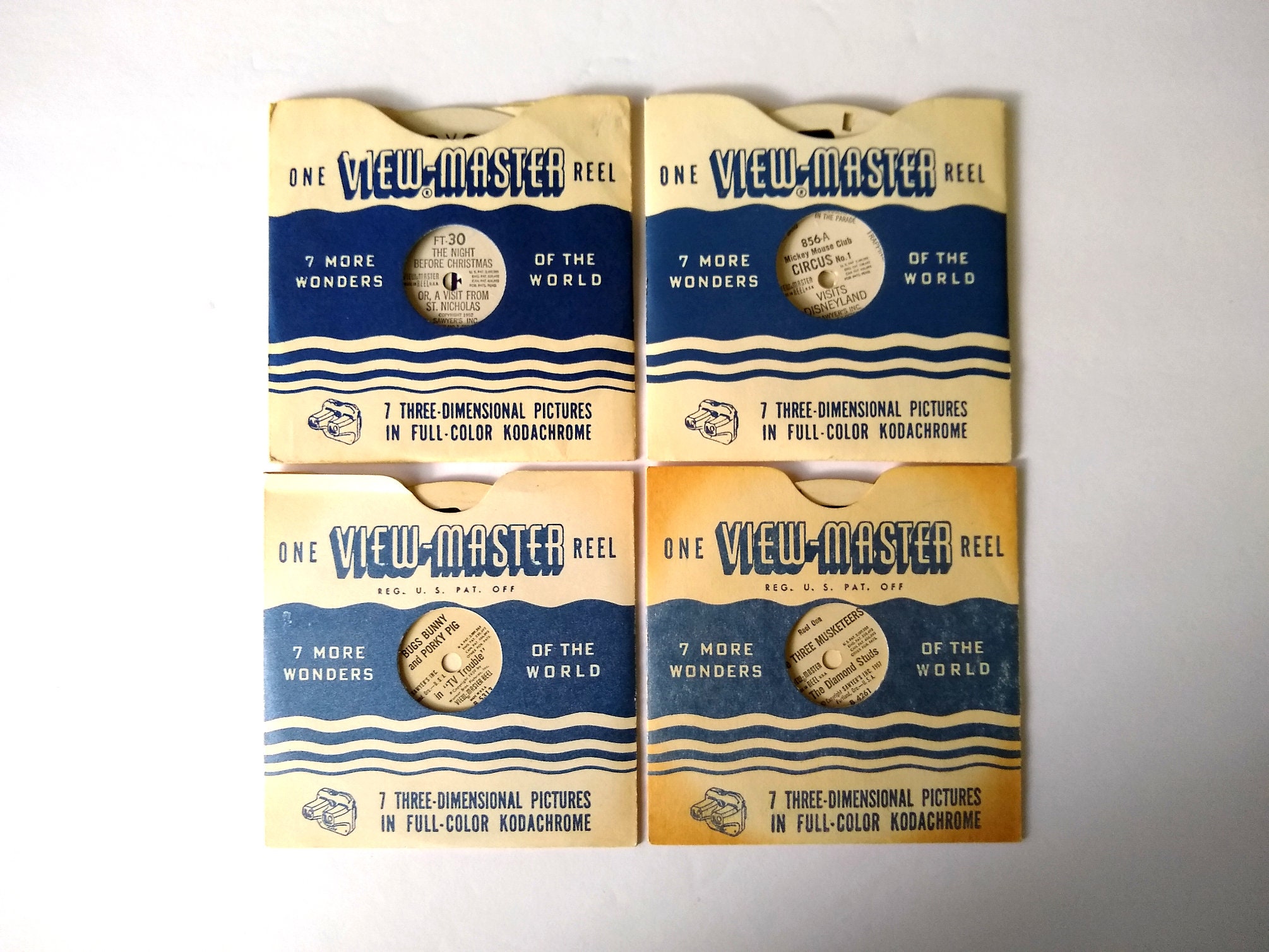 Vintage Four View-master Reels the Night Before Christmas, Bugs Bunny &  Porky Pig, the Three Musketeers, Mickey Mouse Club at Disneyland -   India