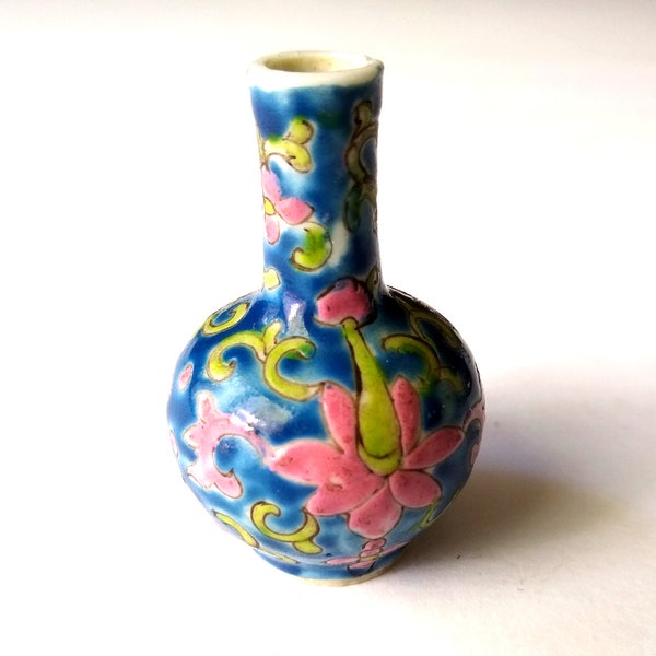 Unique Chinese Porcelain Snuff Bottle Hand Painted with Floral Motifs and Blue, Pink, and Light Green Colors, Asian Incense Burner