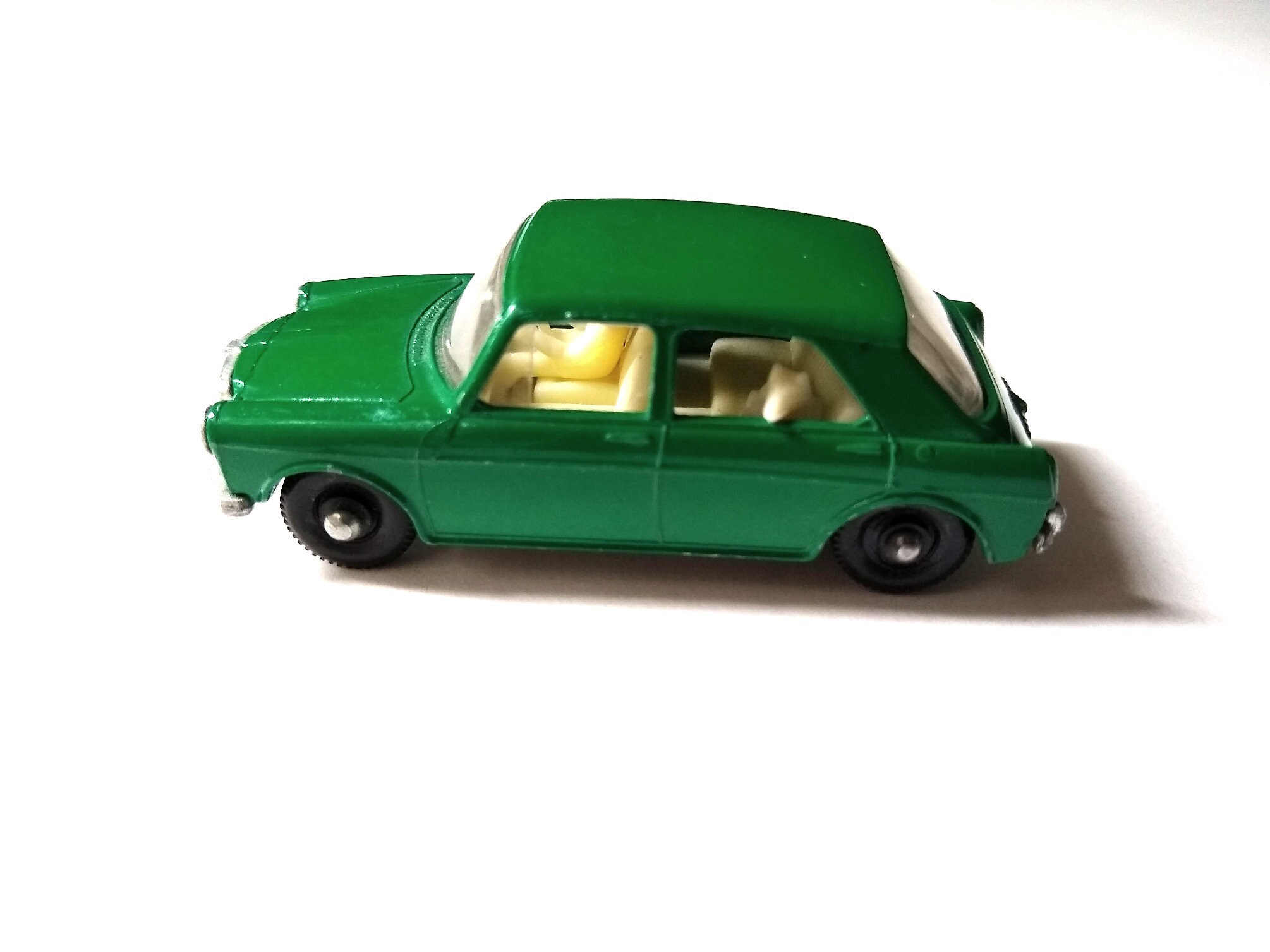 Vintage 1966 Matchbox Series No. 64 M.G. 1100 Lesney Made in