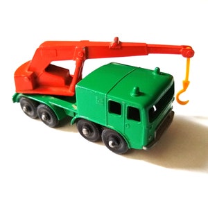 1960s 8-wheel Crane No. 30 Matchbox Series Diecast Toy Made in