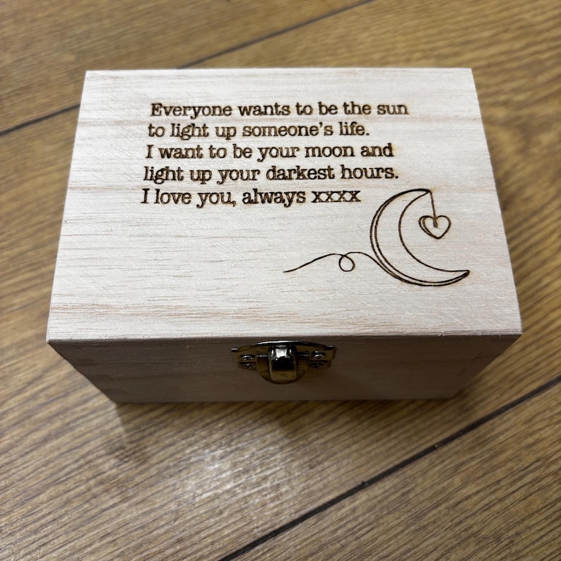 Engraved Wooden Memory / Keepsake Box - Hinged Lid, Metal Fastening, 7 Sizes, Custom Personalised image 2