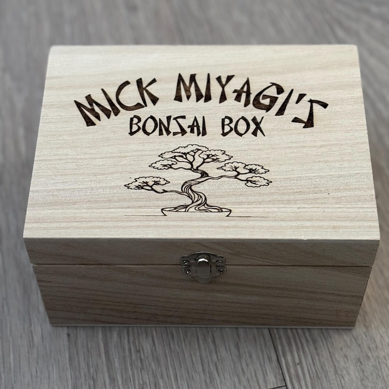 Engraved Wooden Memory / Keepsake Box - Hinged Lid, Metal Fastening, 7 Sizes, Custom Personalised image 10