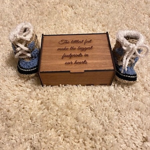 BABY SHOWER GIFT| Baby Booties in Beautiful Box| Customizable Baby Gift