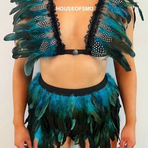 Plume deux pièces, plume co ord, festival co ord, festival deux pièces, jupe de festival. Jupe plume, tenue de festival, tenue rave,