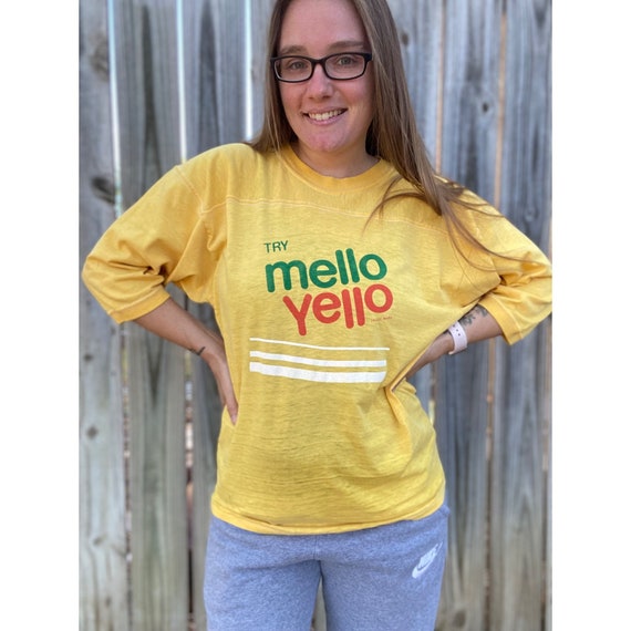 Mello shop yello sweatshirt