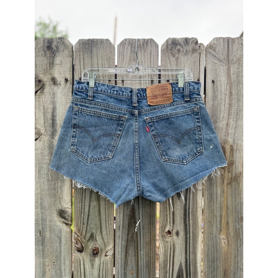Vintage 96' Levi's 550 Relaxed Fit Cut Off Raw He… - image 3