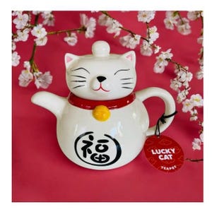 Lucky Cat Maneki Neko-inspired Teapot Oriental Style Collectible for Cat Lovers