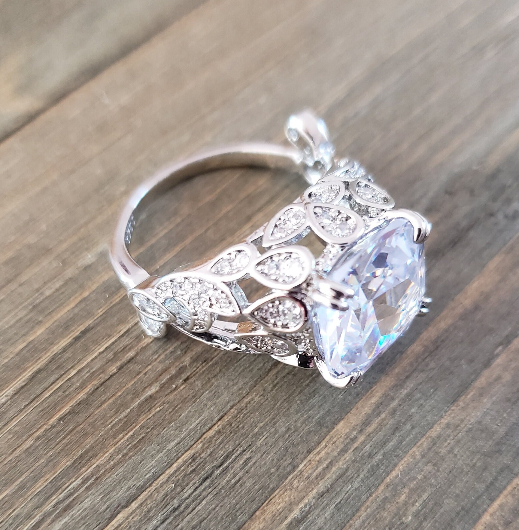 キュービックジルコニアクリスタルリング - 925スターリングシルバー