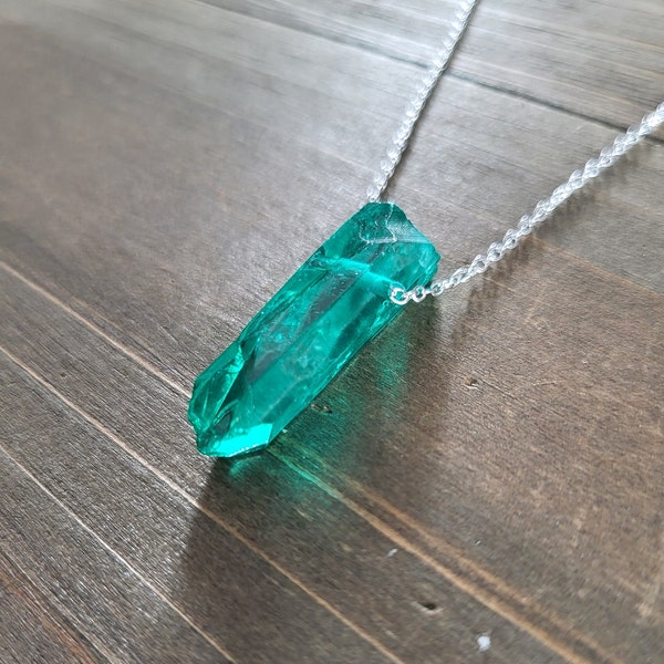 Emerald Green Quartz Crystal Necklace- 925 Sterling Silver Handmade Real Crystal Raw Stone Natural Quartz Kryptonite Necklace Green Aura