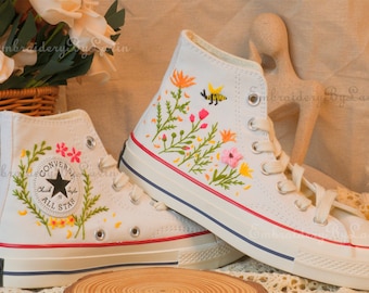 Converse bestickte Schuhe, Converse Chuck Taylor 1970er Jahre, Converse individuelle kleine Blume / kleine Blumenstickerei