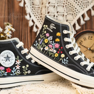 Converse Sunflower Embroidered Shoes,1970s Converse Chuck Taylor,Converse Custom Small Flower/Small Flower Embroidery afbeelding 5