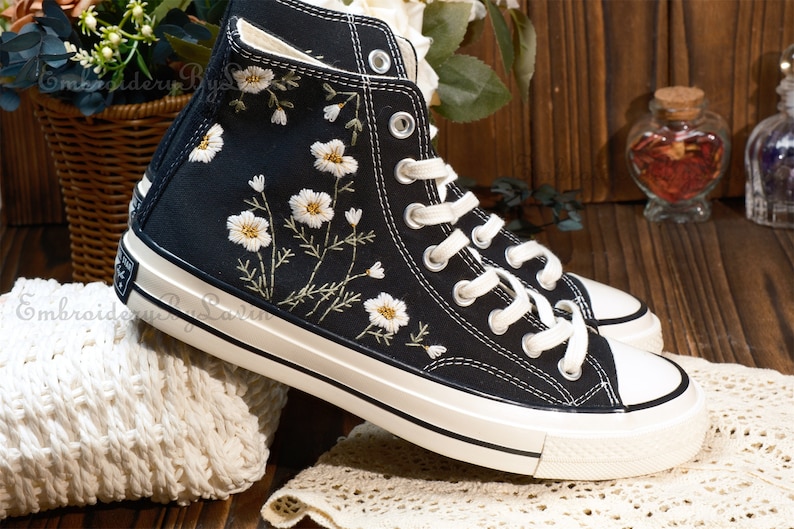 Converse embroidered shoes,Converse Chuck Taylor 1970s,Converse custom small flower / small flower embroidery image 7