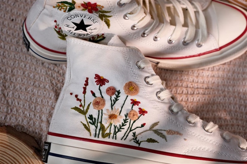 Converse embroidered shoes,Converse Chuck Taylor 1970s,Converse custom small flower / small flower embroidery image 3