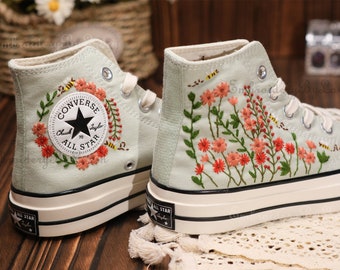 Converse bestickte Schuhe, Converse Chuck Taylor 1970er Jahre, Converse individuelle kleine Blume / kleine Blumenstickerei