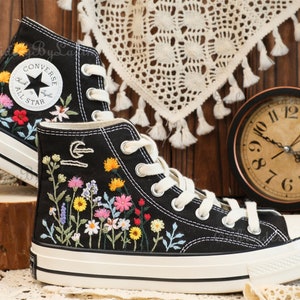 Converse Sunflower Embroidered Shoes,1970s Converse Chuck Taylor,Converse Custom Small Flower/Small Flower Embroidery afbeelding 4