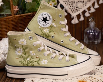 Converse Sonnenblumen bestickte Schuhe, 1970er Converse Chuck Taylor, Converse Custom Small Flower/Kleine Blumenstickerei