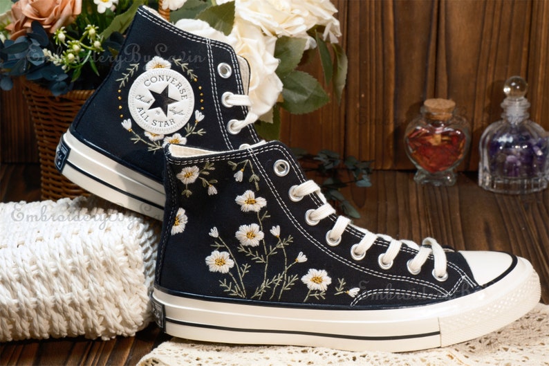 Converse embroidered shoes,Converse Chuck Taylor 1970s,Converse custom small flower / small flower embroidery image 1