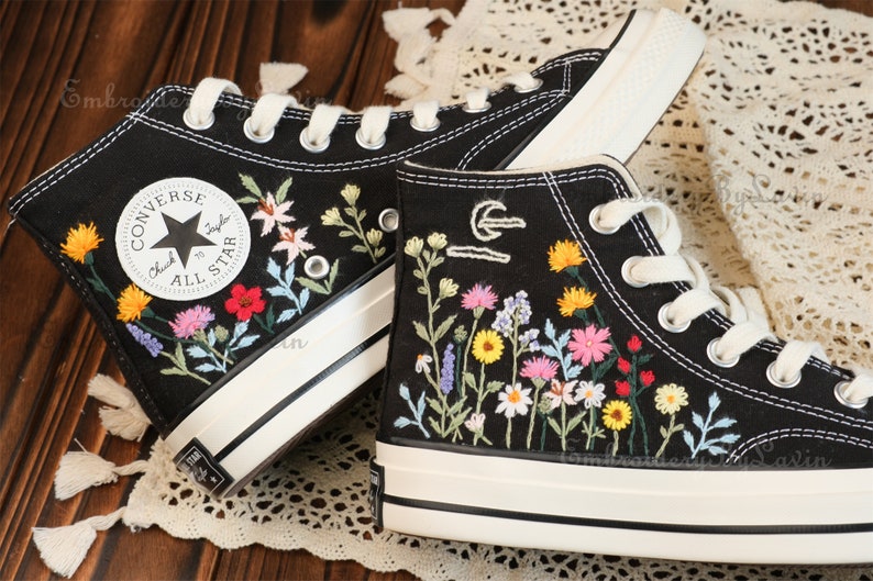Converse Sunflower Embroidered Shoes,1970s Converse Chuck Taylor,Converse Custom Small Flower/Small Flower Embroidery afbeelding 6