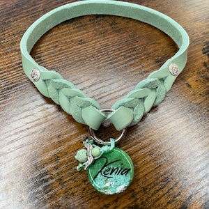 Brand ribbon with dog tag made of resin in mint and silver, jewelry ribbon for dogs