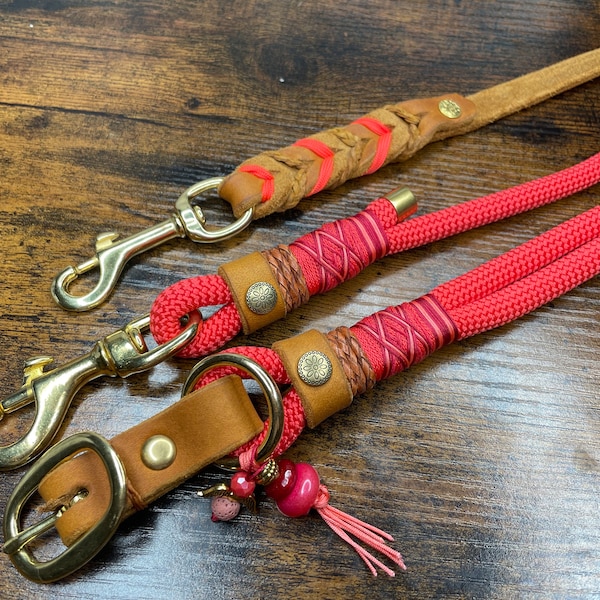 Dog collar and/or dog leash, adjustable for dogs with greased leather, salmon, coral, bordeaux, cognac, brass