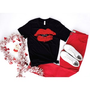 Valentines Day Shirt, Heart Shirt, Valentines Day Shirts For Women, Cute Heart T-shirt, Cute Valentine Shirt, Teachers Valentines Day Shirt