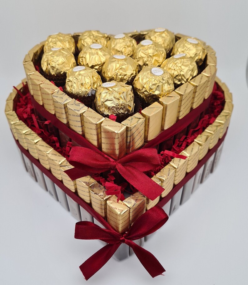 Merci Geschenk Geburtstag Pralinentorte Individuelle Geschenkidee Ferrero Rocher Merci Zweistöckig