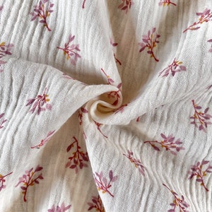 Tissu Double Gaze à Motifs Liberty/Fleurs Tissu 100% Coton Oeko-Tex Nombreux coloris aux choix Judy Ecru