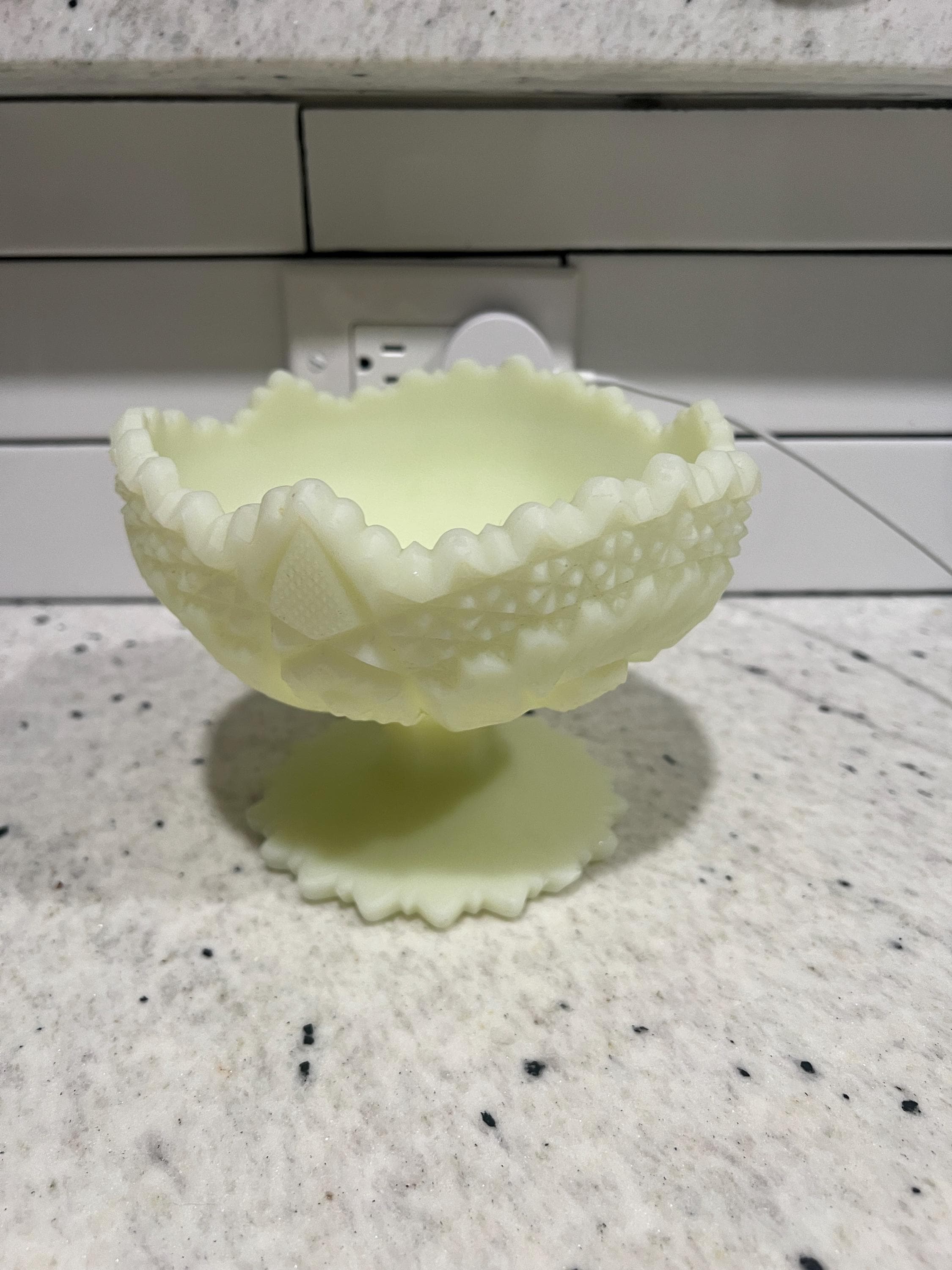 Fenton candy dish - Etsy 日本