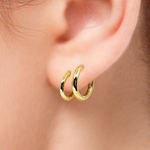 14k Solid Gold  Huggie Hoop Earring, Gold Huggie, Daily Earring, Gold Hoop 14mm, 17mm