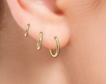 14K Solid Gold Hinged Clicker Hoop Huggie hoop, Cartilage earring, Tiny Small Hoops, Conch Hoop, Helix hoops, Body Hoop Ear Piercing