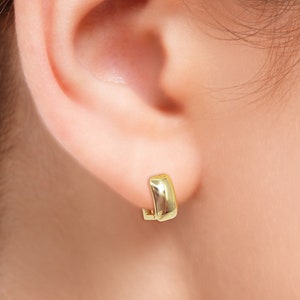 14K Solid Gold Mini Rectangular, Volume Hoop Earring, Modern Hoops, Bold Hoop Earring, Minimalist Earrings, Daily Earring