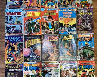 Vintage lot of 20 of superhero comic books L4